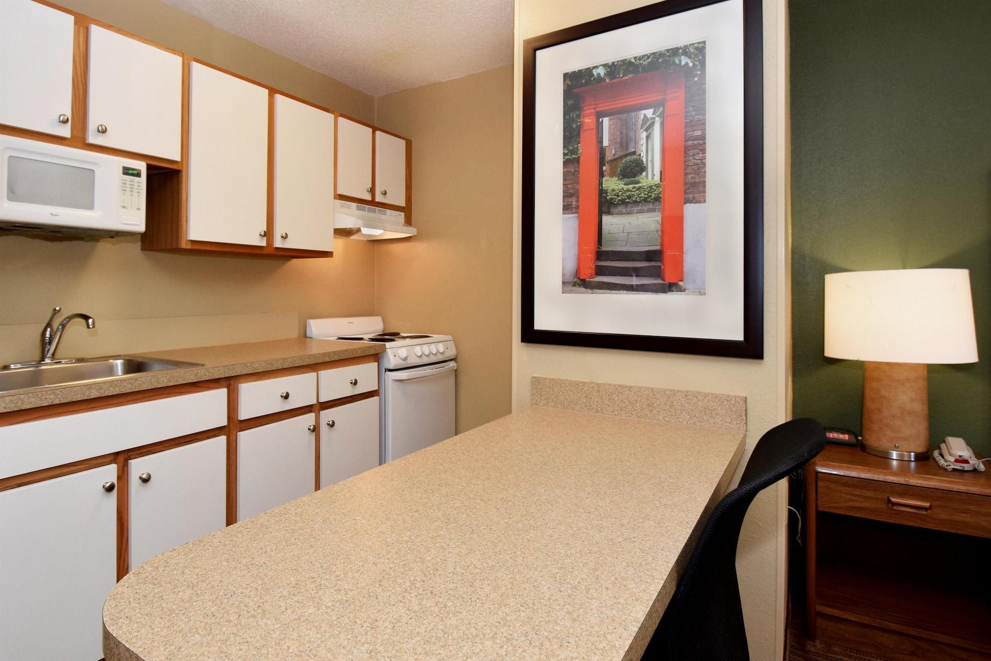Extended Stay America Suites - Wichita - East מראה חיצוני תמונה