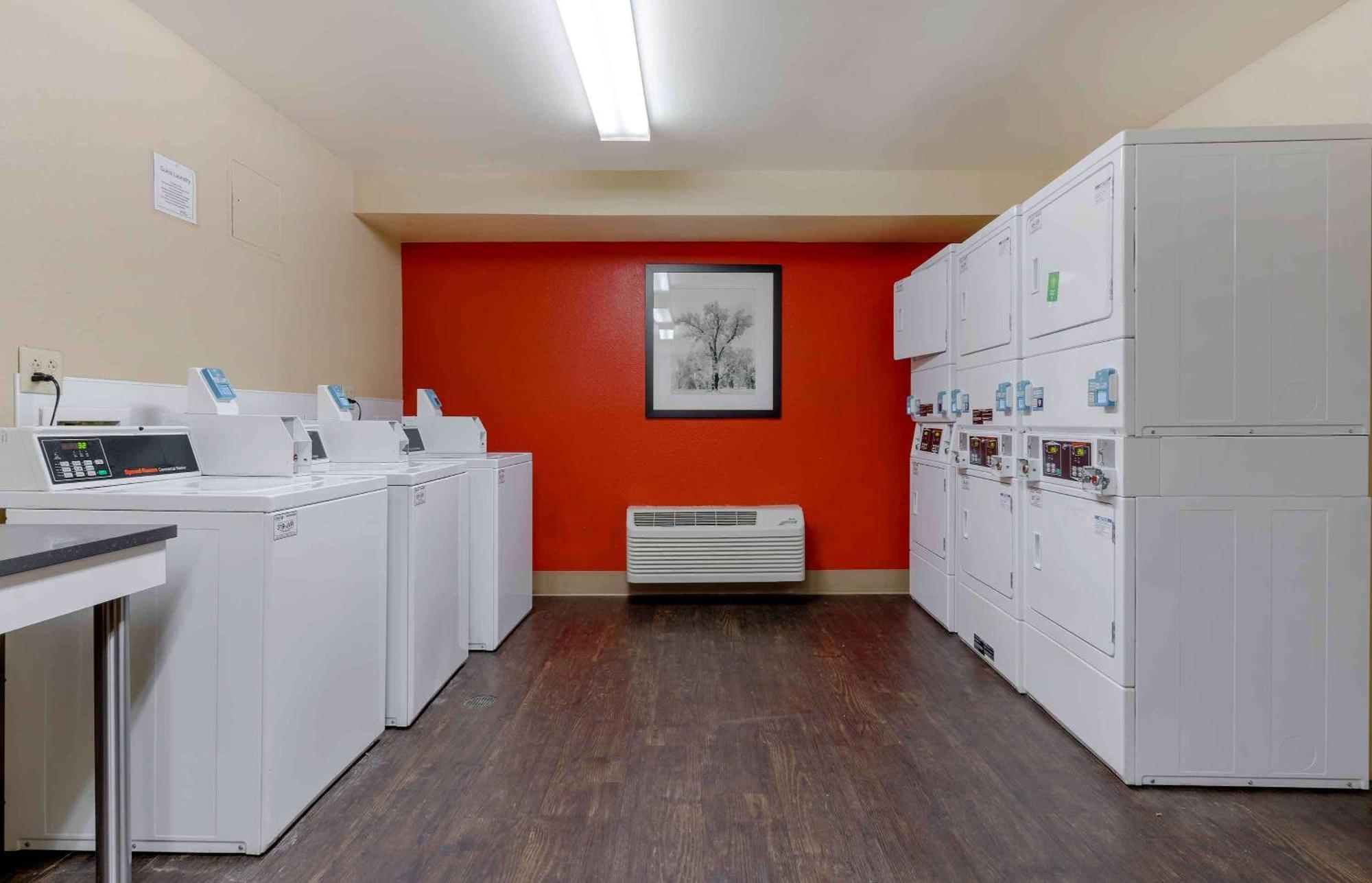Extended Stay America Suites - Wichita - East מראה חיצוני תמונה