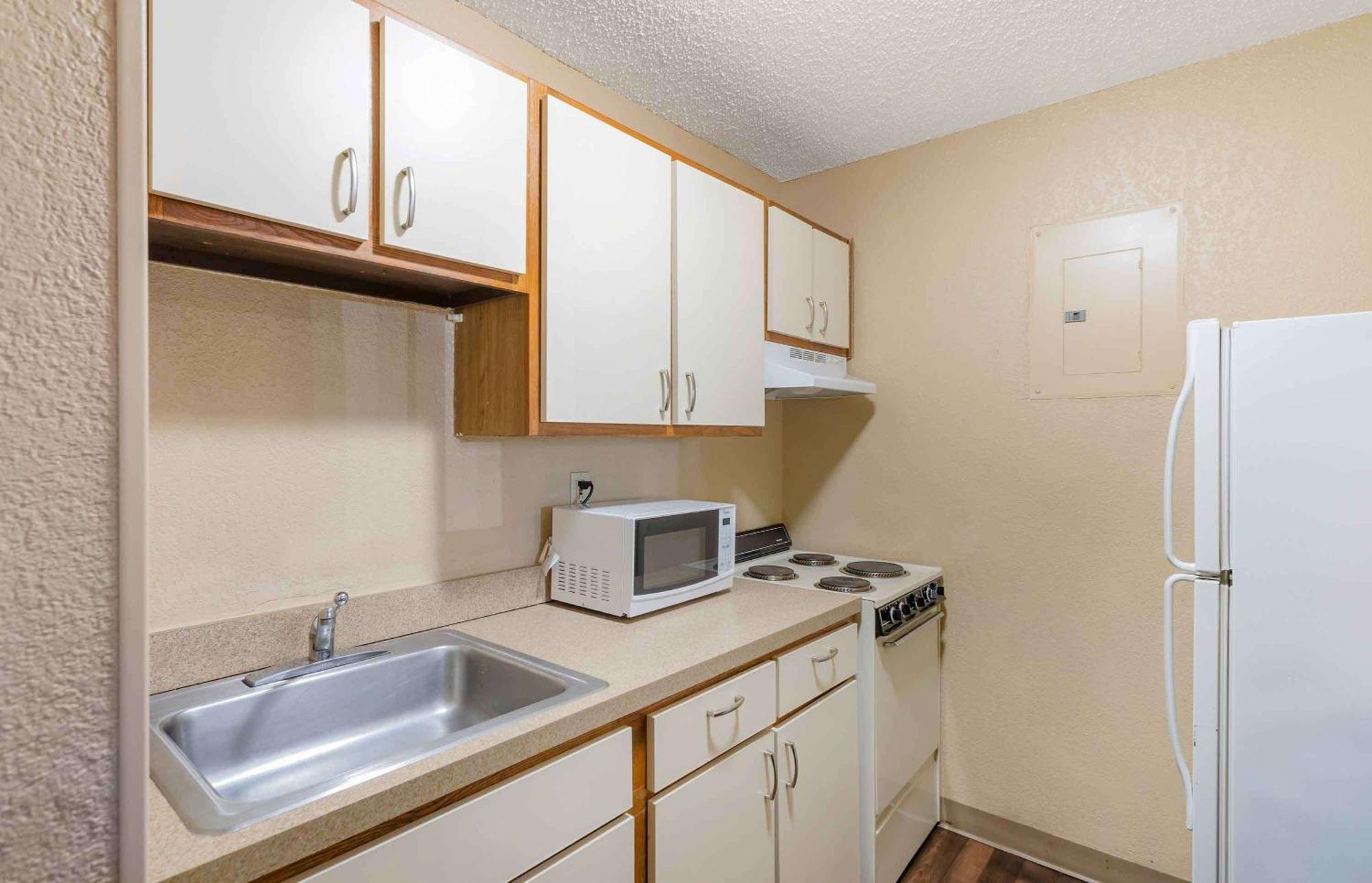Extended Stay America Suites - Wichita - East מראה חיצוני תמונה