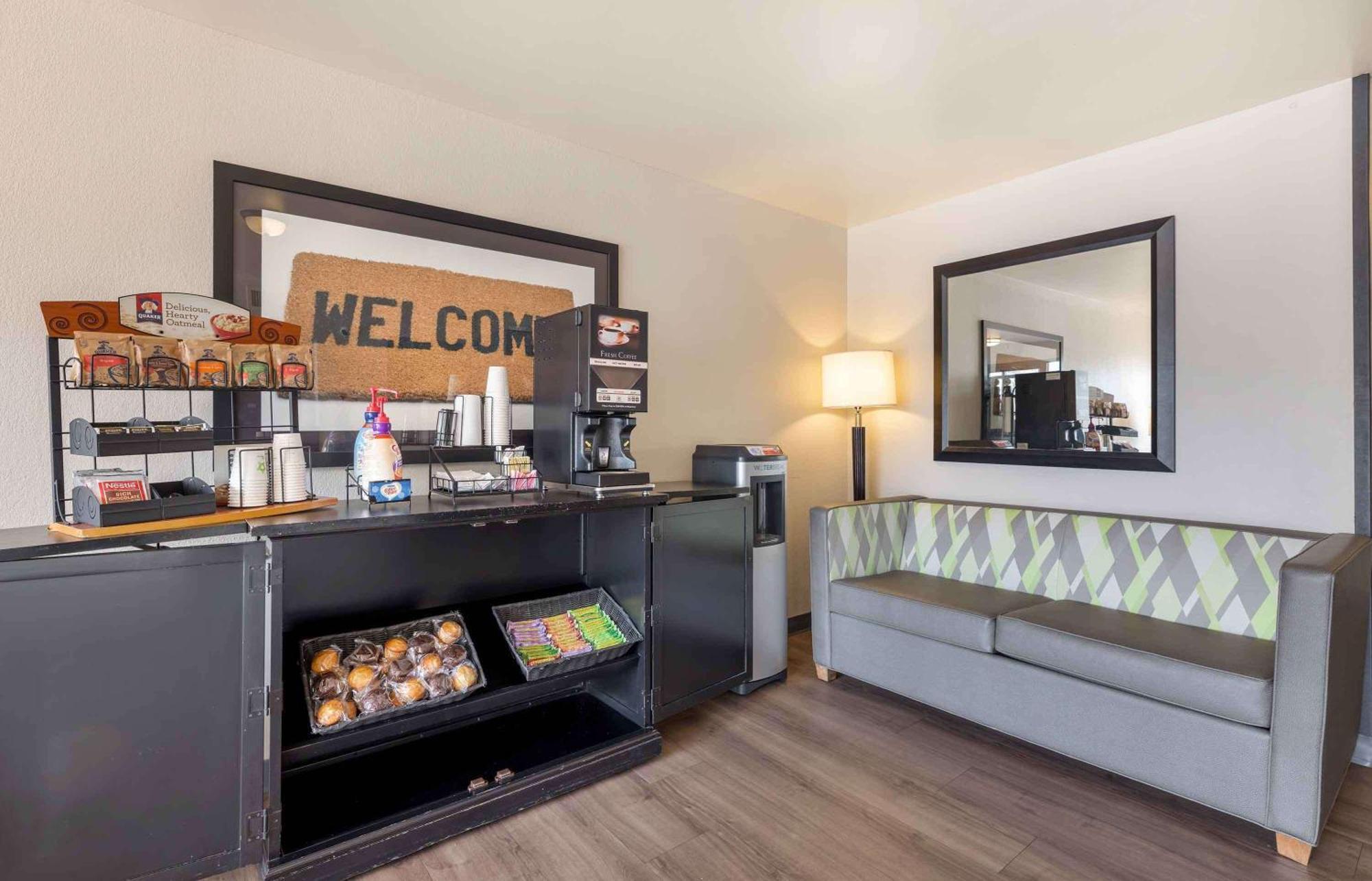 Extended Stay America Suites - Wichita - East מראה חיצוני תמונה