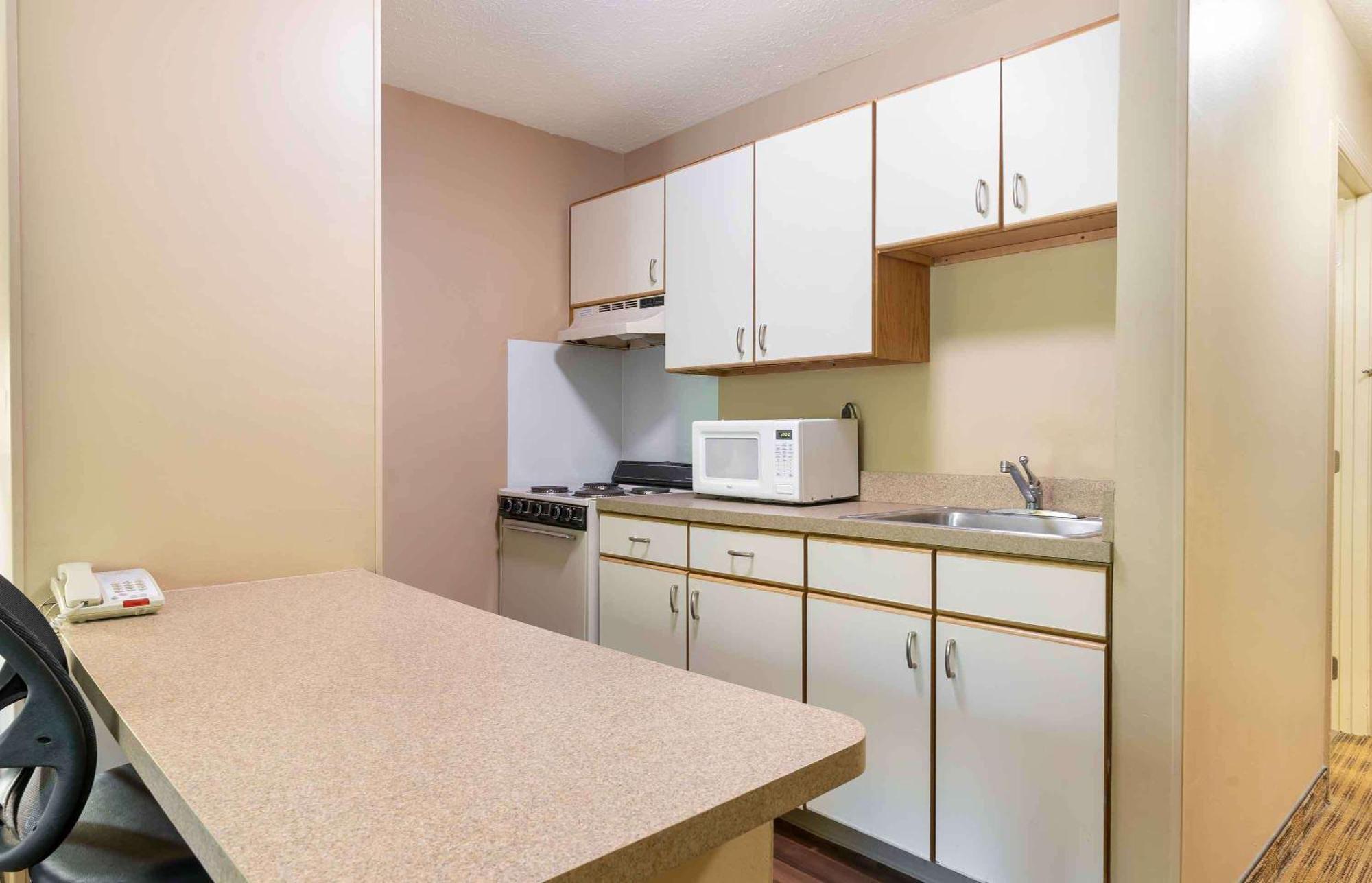 Extended Stay America Suites - Wichita - East מראה חיצוני תמונה