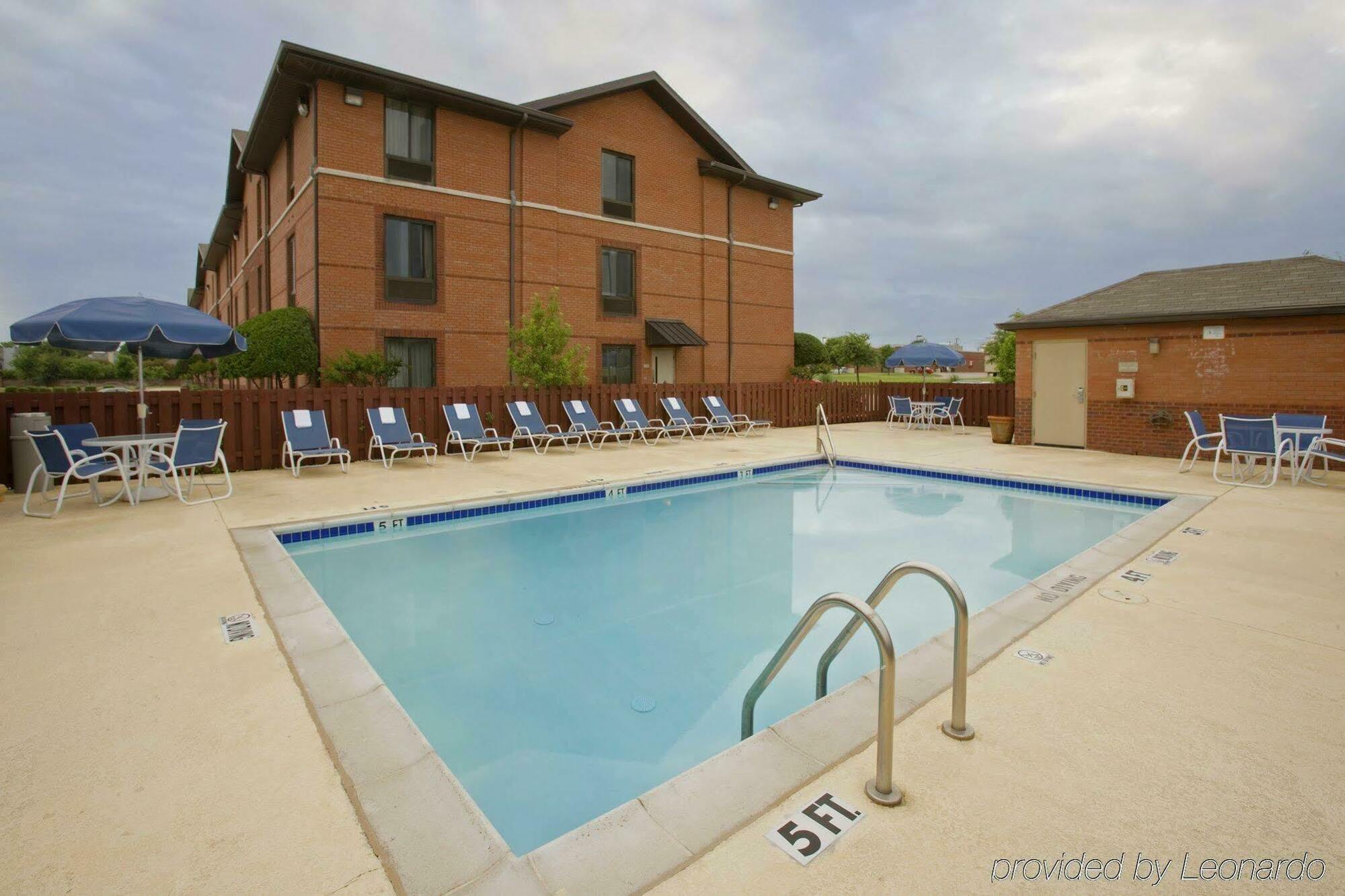 Extended Stay America Suites - Wichita - East מראה חיצוני תמונה